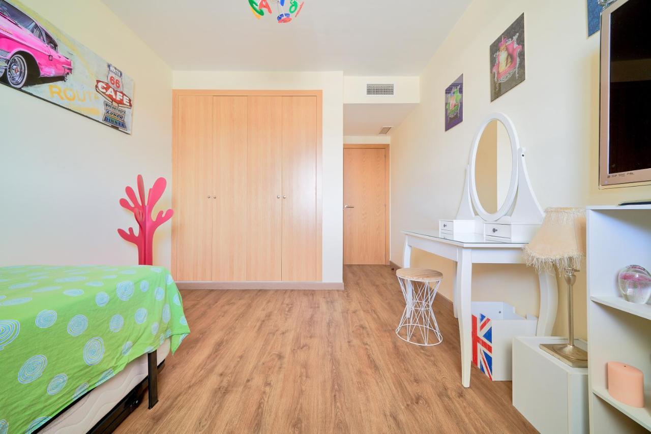 Alterhome Apartamento Con Piscina Maria Zambrano Málaga Eksteriør bilde