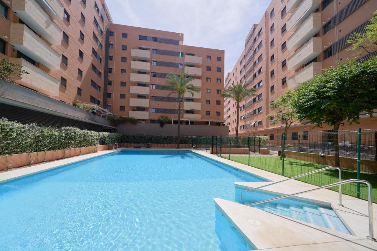 Alterhome Apartamento Con Piscina Maria Zambrano Málaga Eksteriør bilde