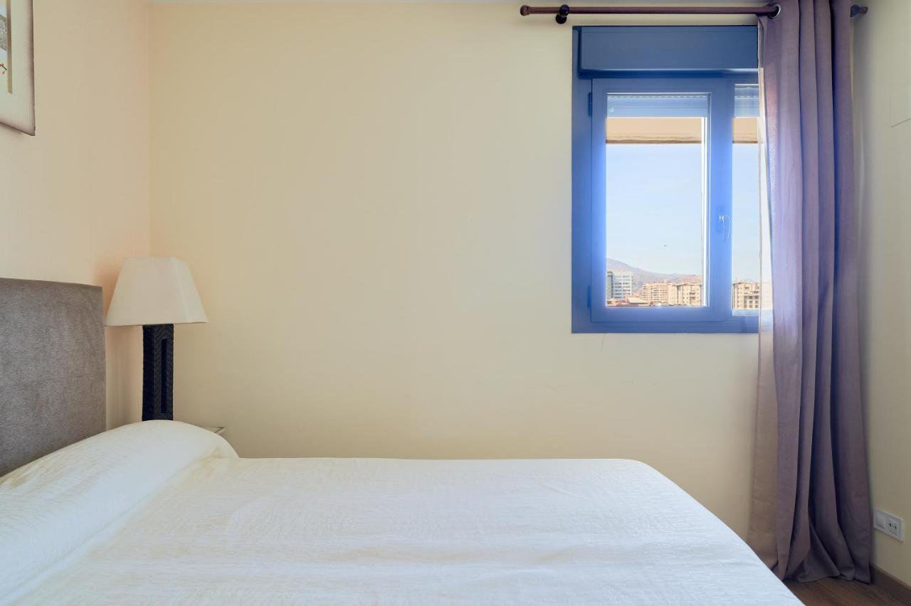 Alterhome Apartamento Con Piscina Maria Zambrano Málaga Eksteriør bilde